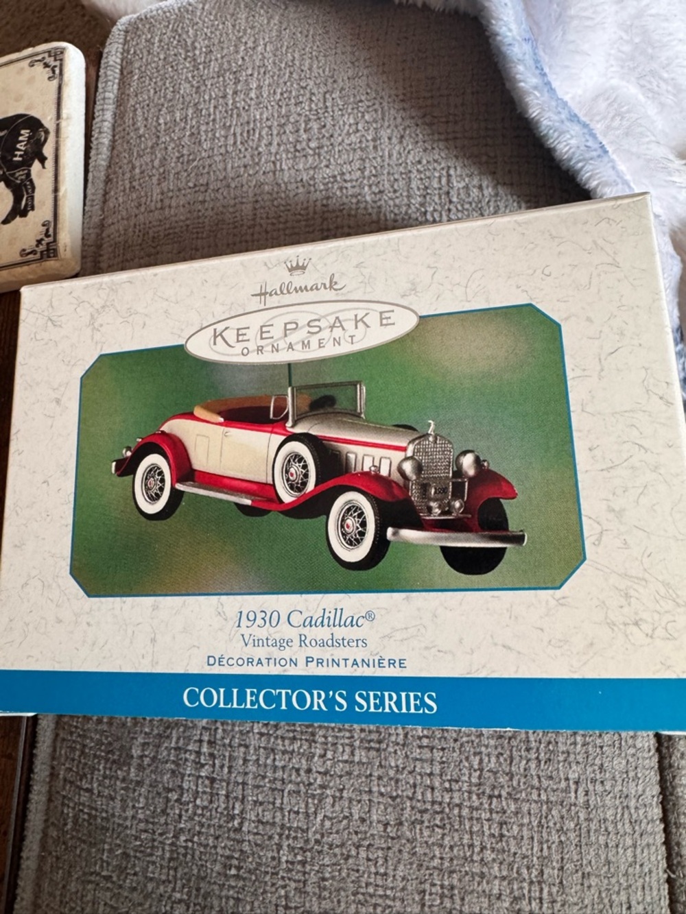 Hallmark Keepsake Vintage 1930 Cadillac Ornament - Red & Cream